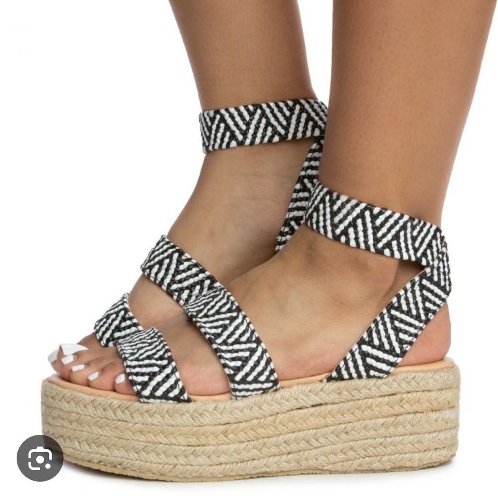 Liliana black and white platform sandals